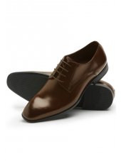 Chaussures en cuir de veau marron avec semelle en caoutchouc - Clarke