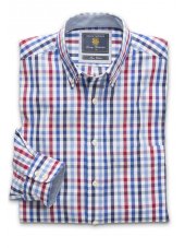 Rouge et chemise en coton bleue de contrle